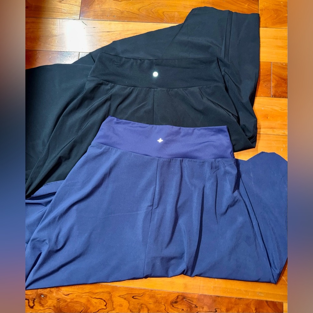 BUNDLE - HALARA A-Line Skirt Skort Set in Black and Navy Blue With Shorts - Picture 10 of 10